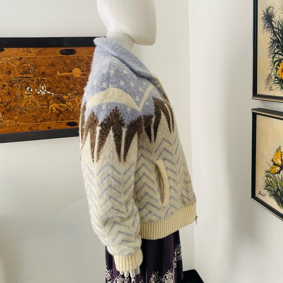 Vintage Woolrich Blue and Brown Wool Sweater - Picture 7 of 7